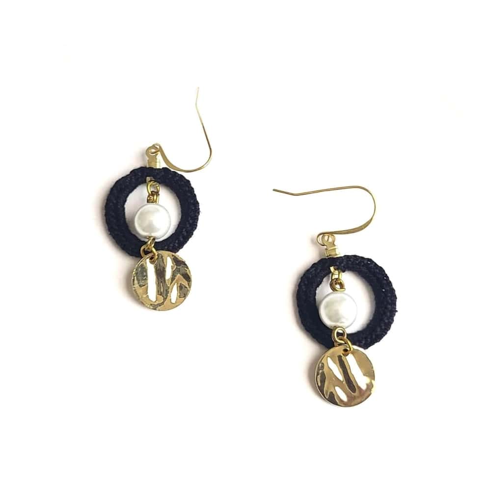 Black Circle with Pearl Earrings-3